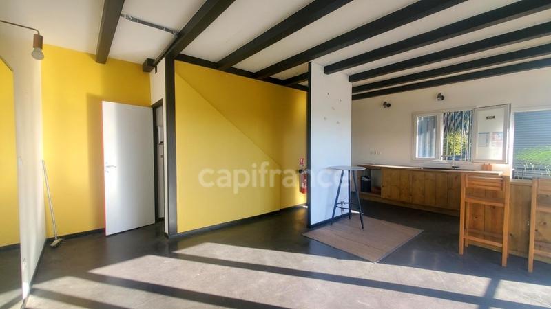 Immeuble - 209 m² - 9 pièces