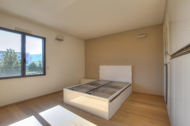 Appartement - 163 m² - 5 pièces