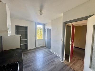 Appartement - 70 m² - 4 pièces