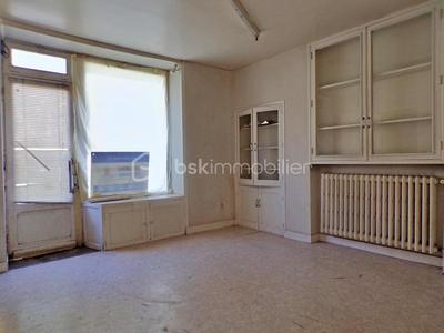 Maison de village - 120 m² - 7 pièces