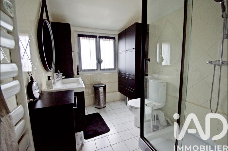 Maison - 163 m² - 8 pièces