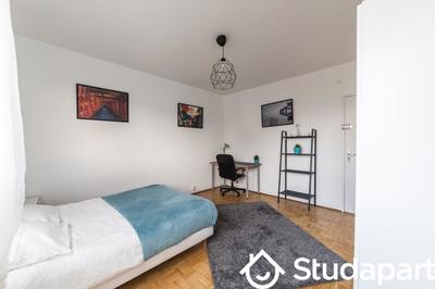 Chambre - 13 m² - 1 pièce