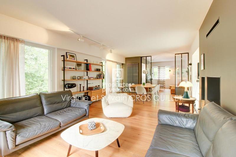 Maison - 209 m² - 7 pièces