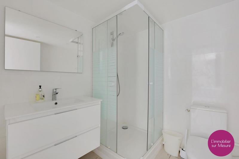 Villa - 300 m² - 7 pièces