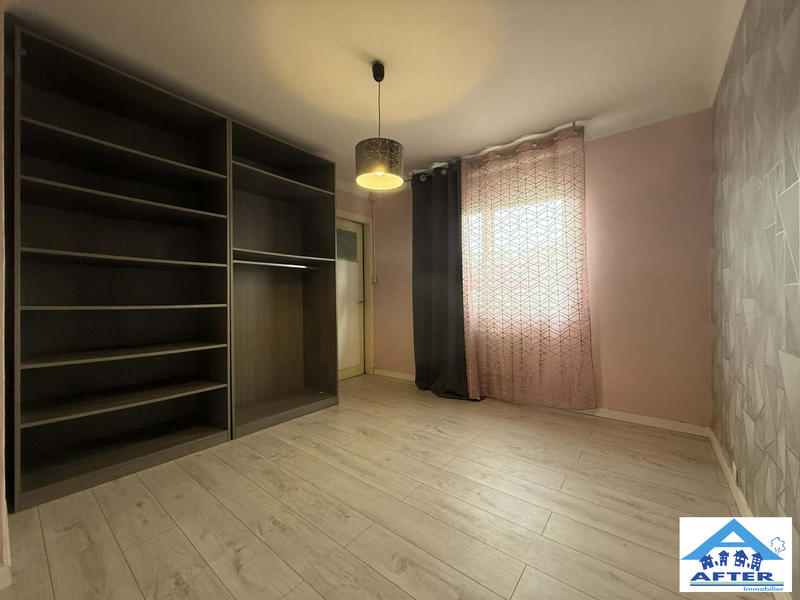 Maison - 105 m² - 6 pièces