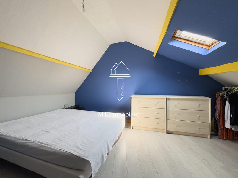 Maison - 181 m² - 8 pièces