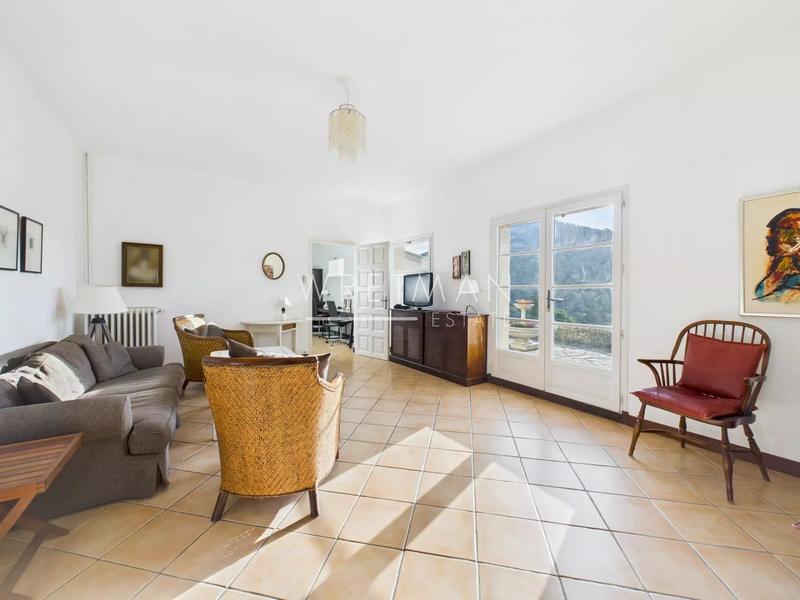 Maison - 141 m² - 5 pièces