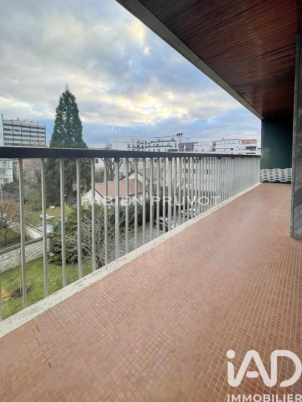 Appartement - 82 m² - 4 pièces