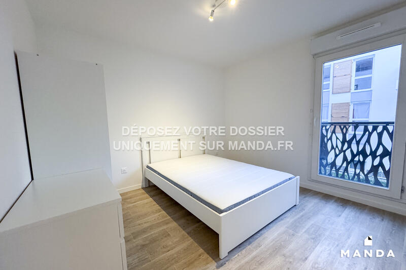 Chambre - 10 m² - 4 pièces