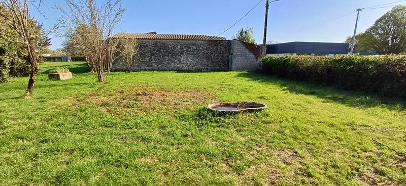 Grange - 200 m² - 2 pièces