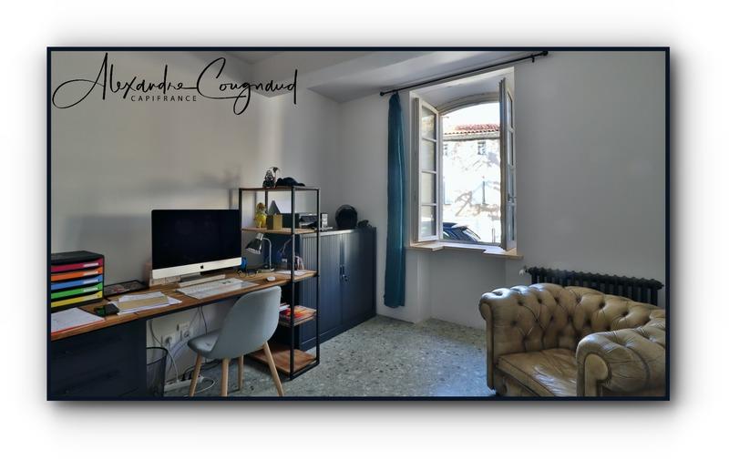 Maison - 307 m² - 9 pièces