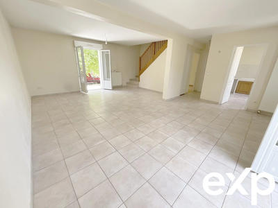 Maison - 101 m² - 6 pièces