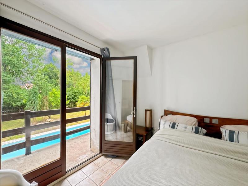 Maison en pierre - 300 m² - 10 pièces