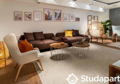 Chambre - 12 m² - 1 pièce