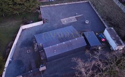 Local d'activité / Entrepôt - 140 m² - 1 pièce