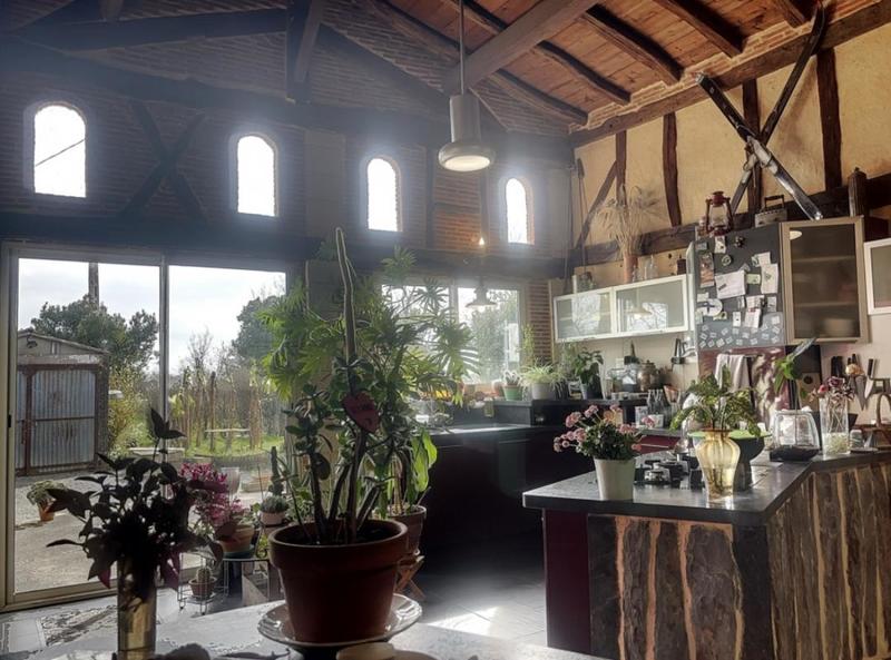 Maison - 250 m² - 9 pièces