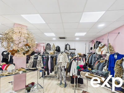 Fonds de commerce - Magasins - 132 m²