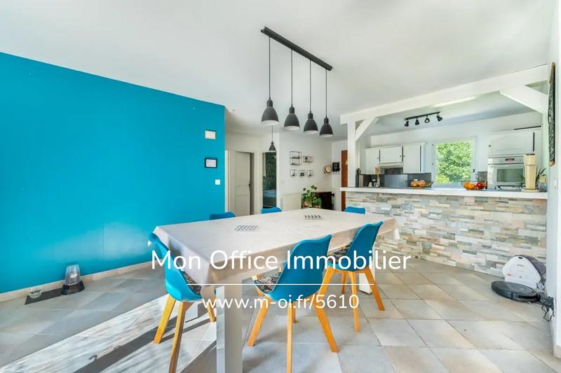 Maison - 140 m² - 6 pièces