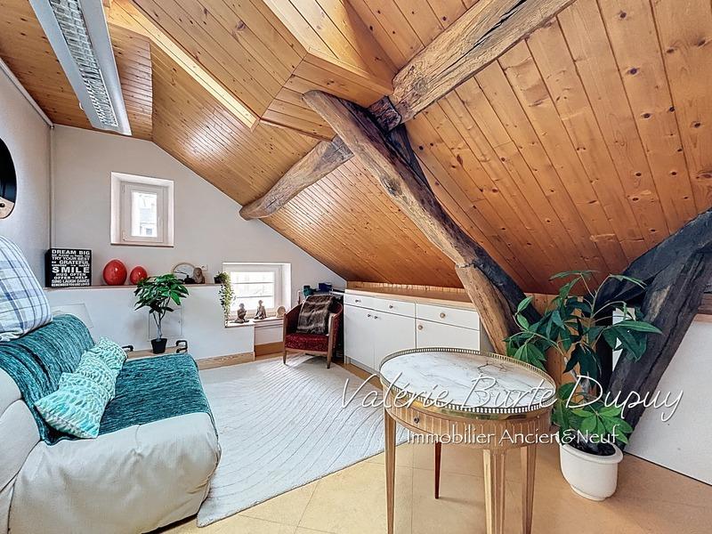 Maison - 184 m² - 7 pièces