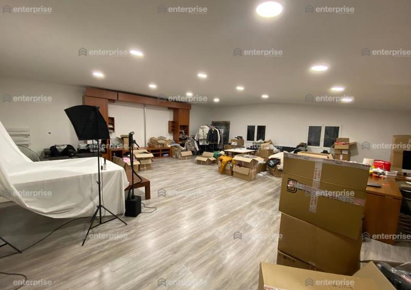 Local d'activité / Entrepôt - 2 350 m²