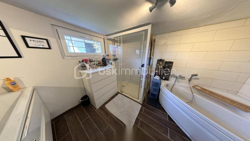 Maison de village - 75 m² - 3 pièces