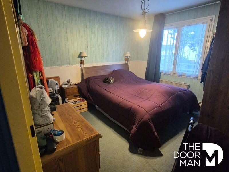 Maison traditionnelle - 94 m² - 4 pièces