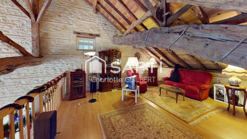 Maison - 290 m² - 6 pièces