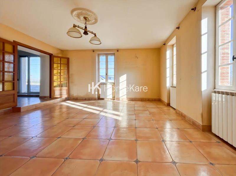 Maison - 170 m² - 5 pièces