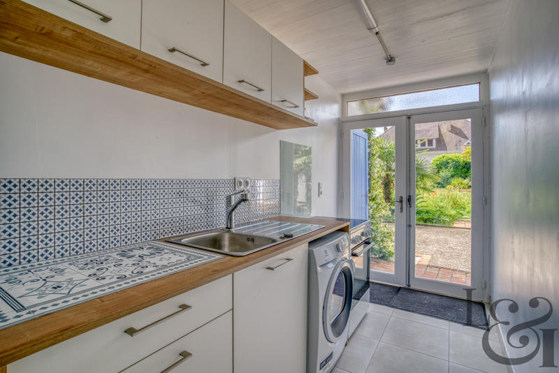 Maison - 143 m² - 5 pièces