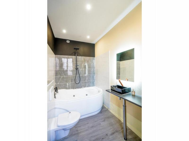 Immeuble - 318 m² - 10 pièces