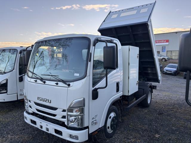 Isuzu M27 Serie Bleu F 2750 3.0l 150ch Bvm Benne Acier + Coffre