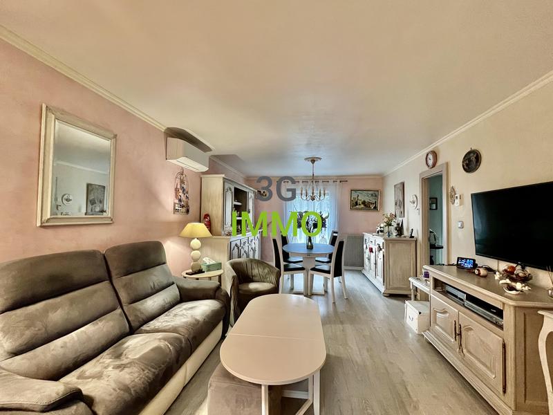 Maison jumelée - 90 m² - 5 pièces