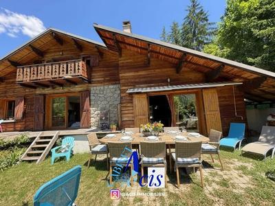 Maison - 195 m² - 7 pièces