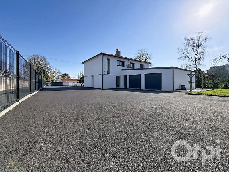 Maison de ville - 210 m² - 7 pièces