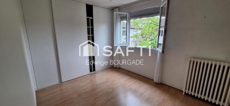 Maison - 238 m² - 6 pièces