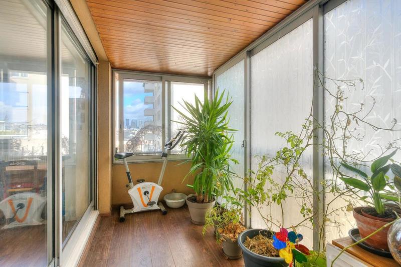 Appartement - 98 m² - 4 pièces