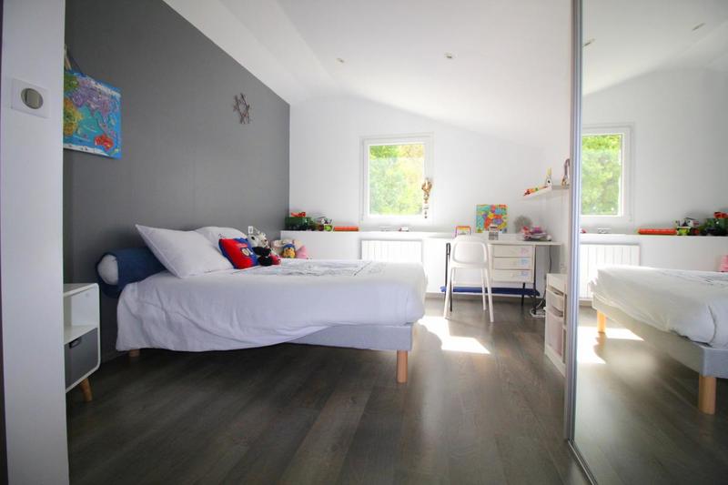 Maison - 192 m² - 5 pièces