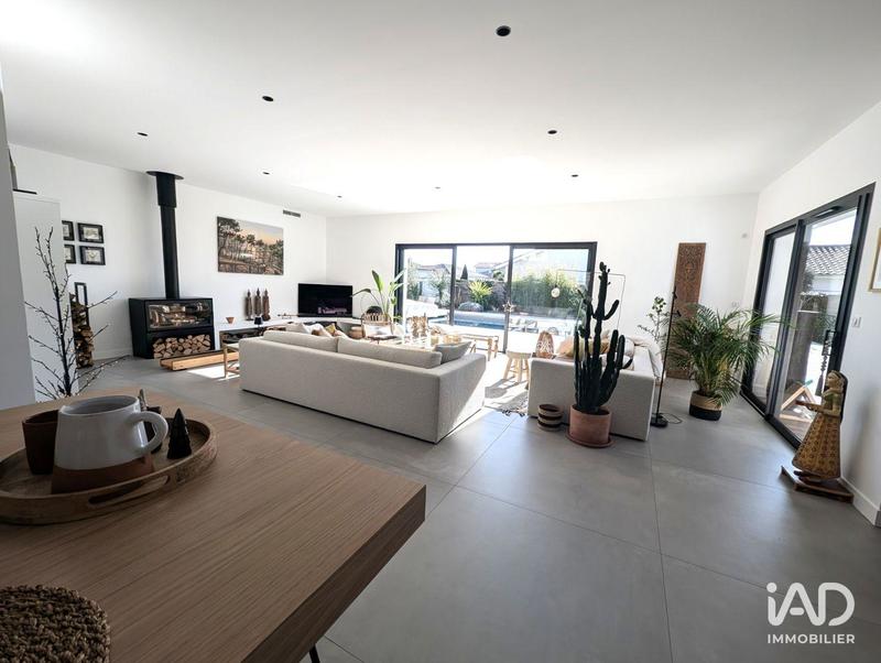 Maison - 182 m² - 5 pièces