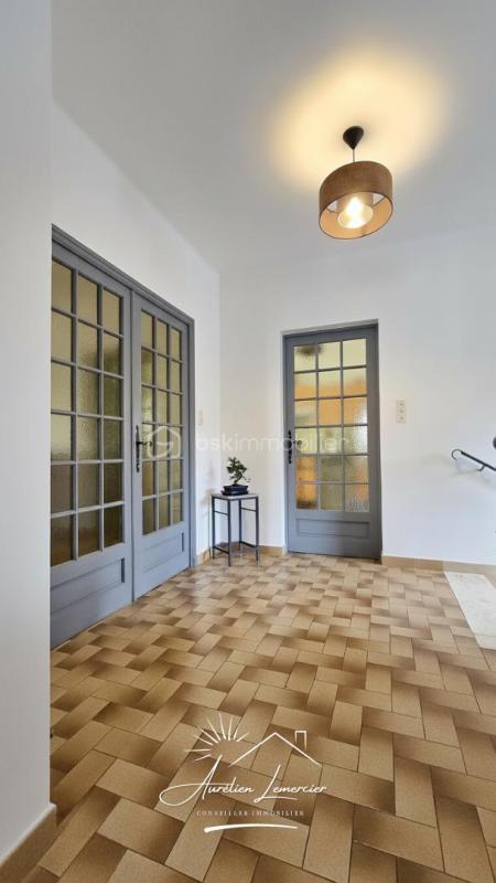 Maison - 195 m² - 6 pièces