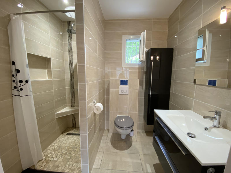 Propriété - 127 m² - 7 pièces