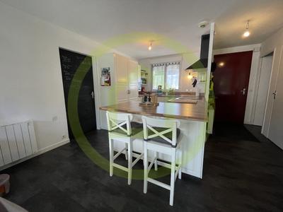 Maison - 94 m² - 6 pièces