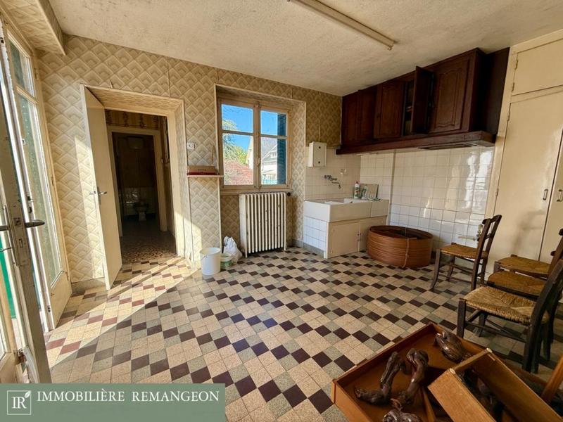 Immeuble - 185 m² - 9 pièces