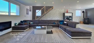 Maison - 280 m² - 11 pièces