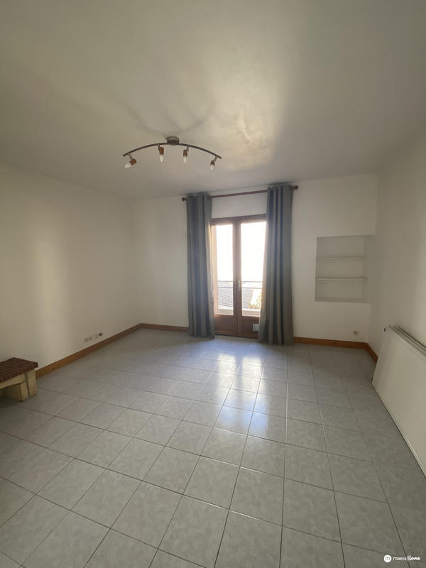 Maison - 142 m² - 9 pièces