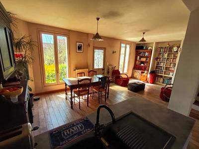 Maison - 140 m² - 7 pièces