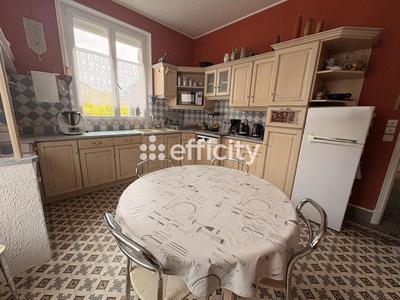 Maison - 134 m² - 6 pièces