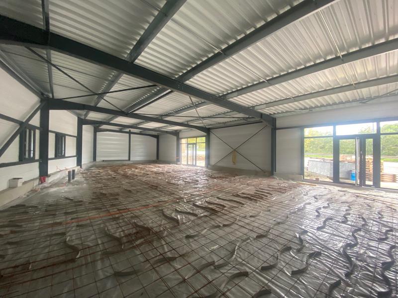 Local commercial - 198 m²