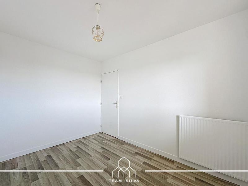 Pavillon - 93 m² - 5 pièces