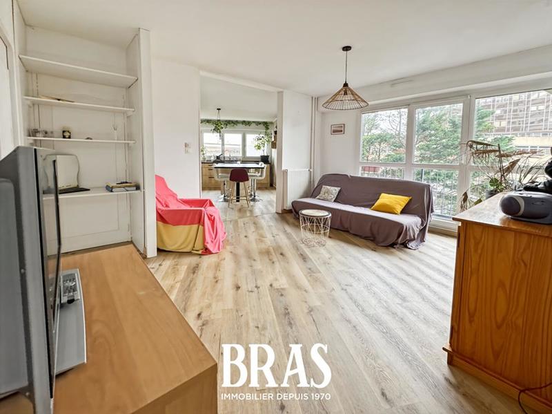 Appartement - 85 m² - 4 pièces