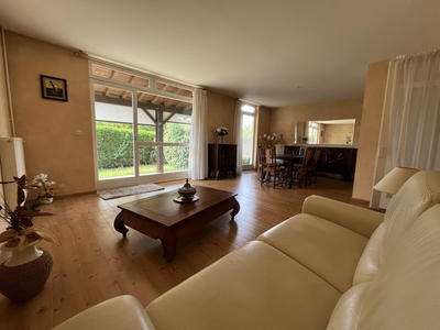 Maison - 95 m² - 3 pièces